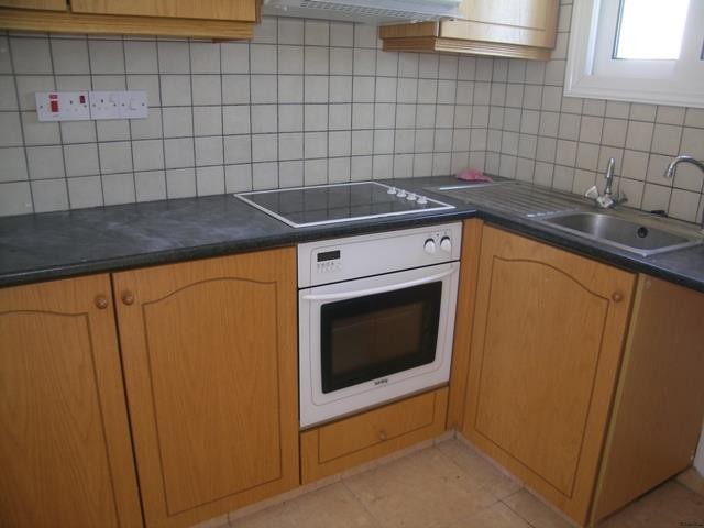 Three bedroom bungalow for rent in.. - 2