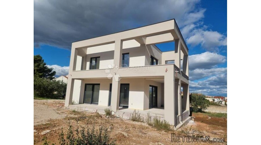 Vodice - moderna villa s bazenom - 3