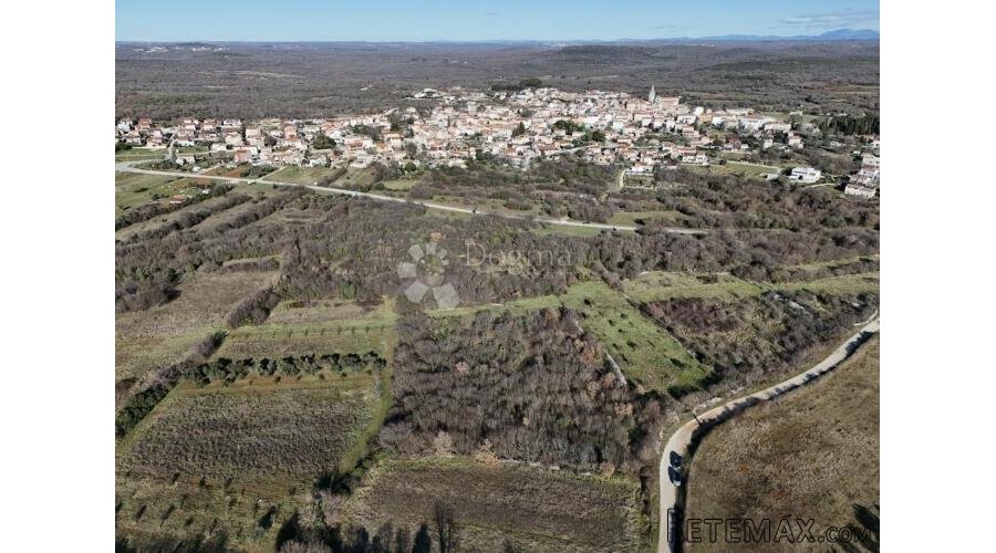 Zemljište Bale ,3.910m2