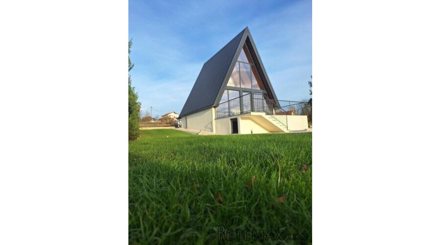 Na prodaju 2 A-Frame kuce sa bazenima - 20