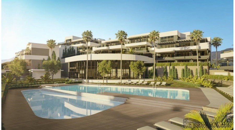 This spectacular residence is located in a perfectly.. - 4