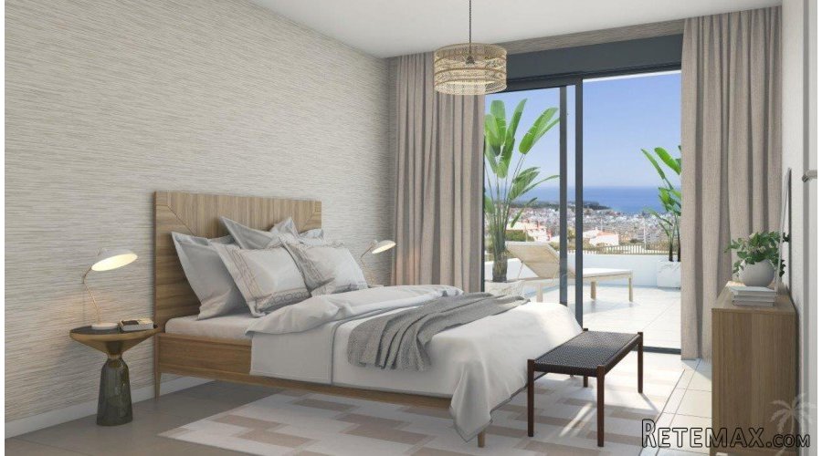 This spectacular residence is located in a perfectly.. - 7