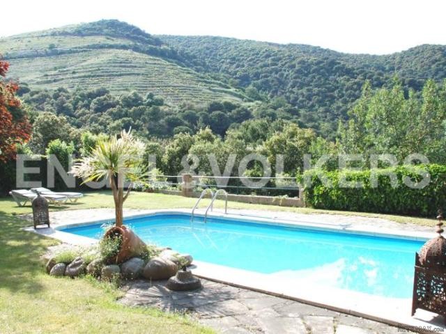 "Tuscany" style, rent with buy option - 2