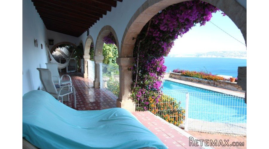 Mediterranean style villa of 300 m2, on two floors, on a.. - 3
