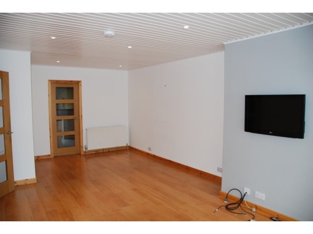 9 Balnakle Road, Lochardil, Inverness.. - 2