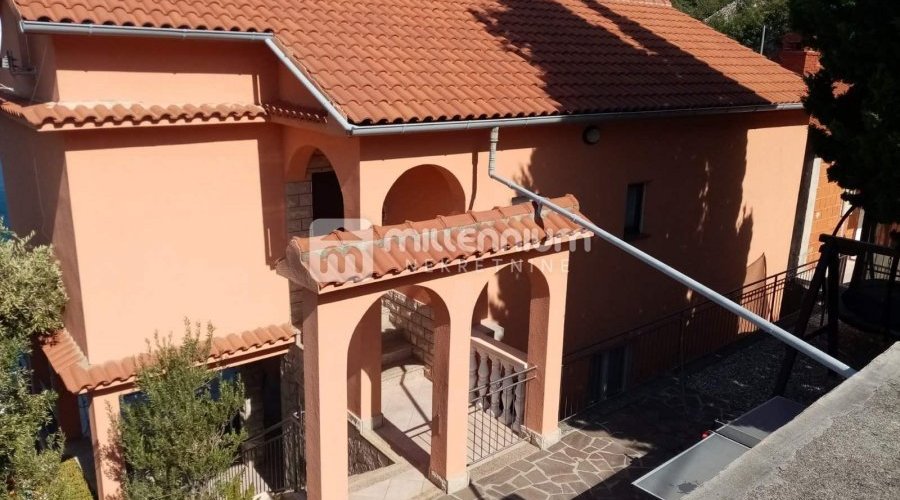 Karlobag, samostojeća kuća 1. red do mora s bazenom i g.. - 2