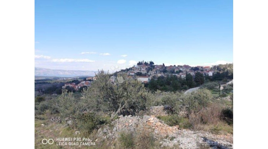 Poljoprivredno zemljište Hvar-Jelsa 9500m2