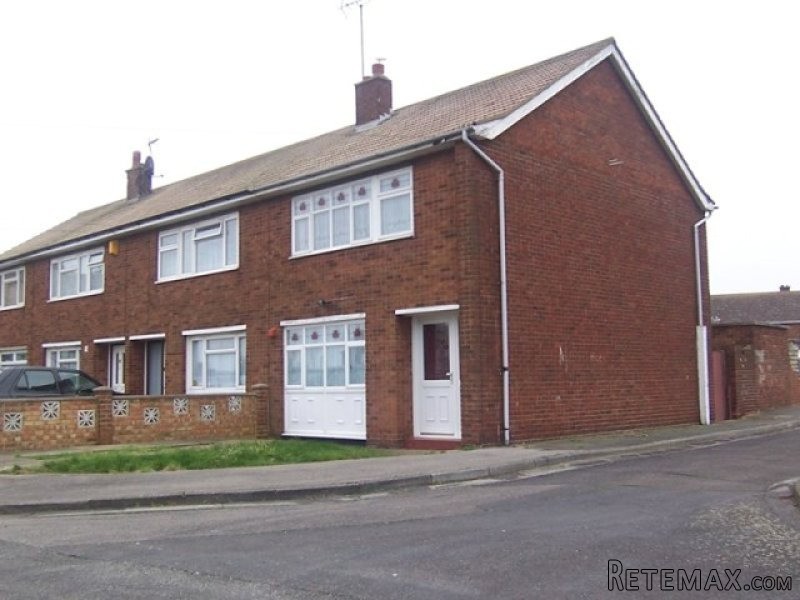 3 bedroom house in SHEERNESS