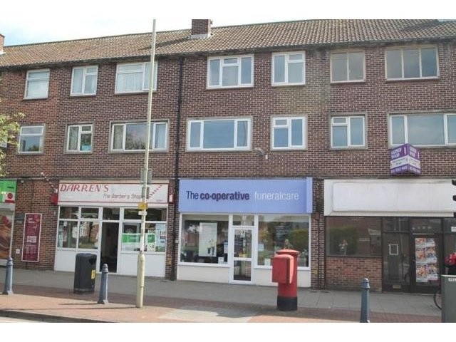 Unfurnished 3 bedroom Property For..