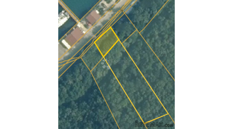 Investicijska parcela – građevinski dio i šumska zona za pri - 3