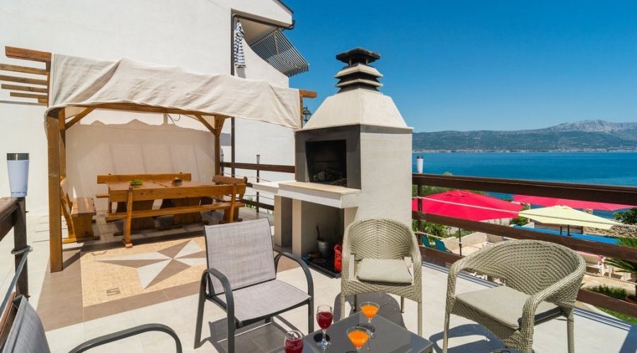 Private beach Seafront Villa on sale - 5