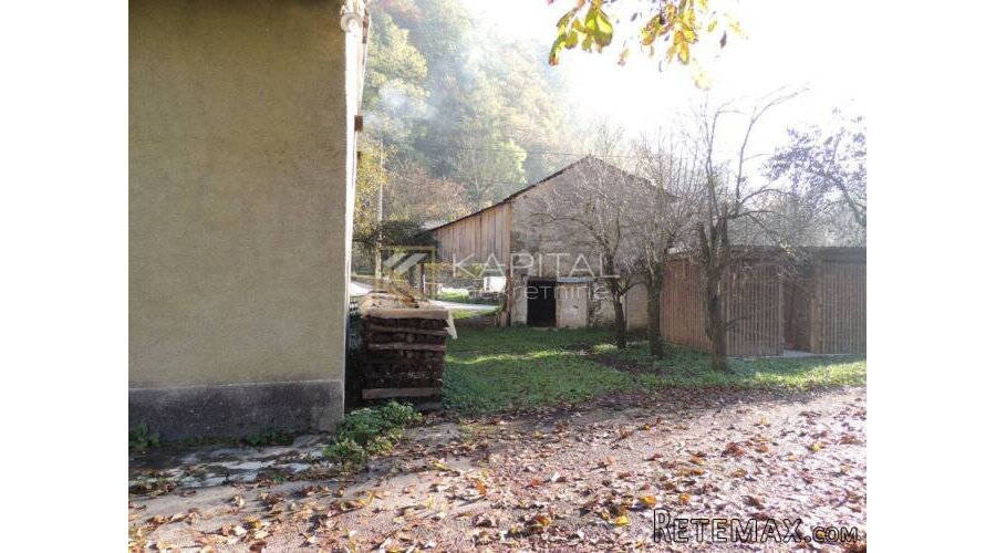 Kuća Rupa Novokračine štala voćnjak 45.000€! - 3