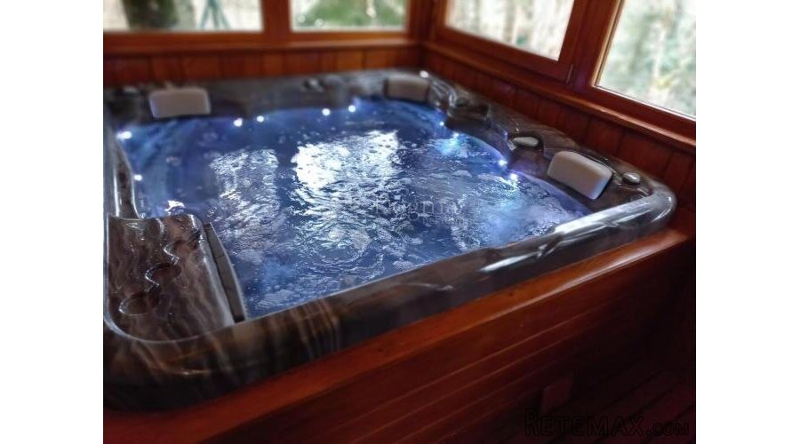 Šumski Bungalov s Privatnim SPA-om