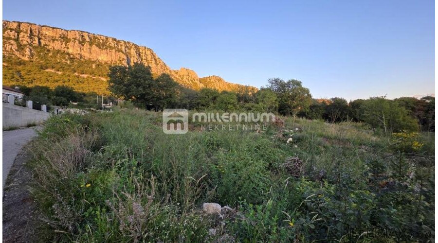 Bribir, građevinsko zemljište, 562m2
