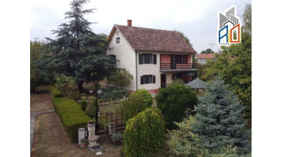 Useljiva kuća u mirnom kraju Lajkovca - 2