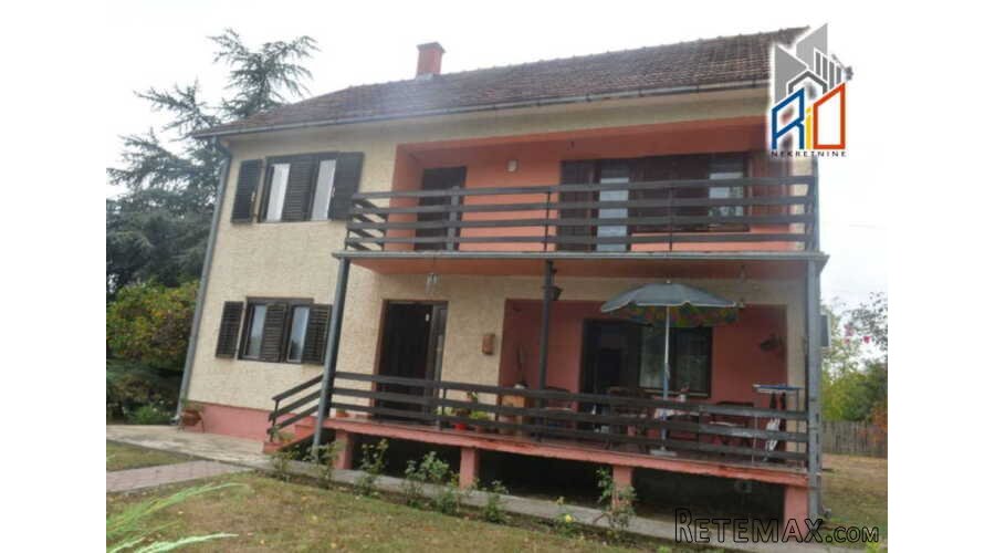 Useljiva kuća u mirnom kraju Lajkovca - 7