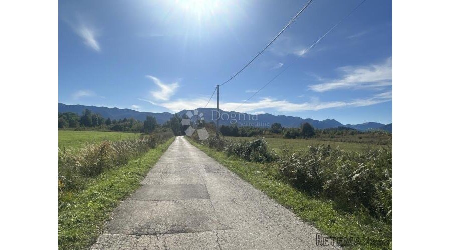 ZEMLJIŠTE 10000M2 MOGUĆA PARCELACIJA PRIRODA POGLED !!!