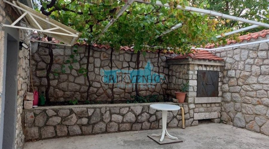 Bribir - kuća sa dvorom - 4