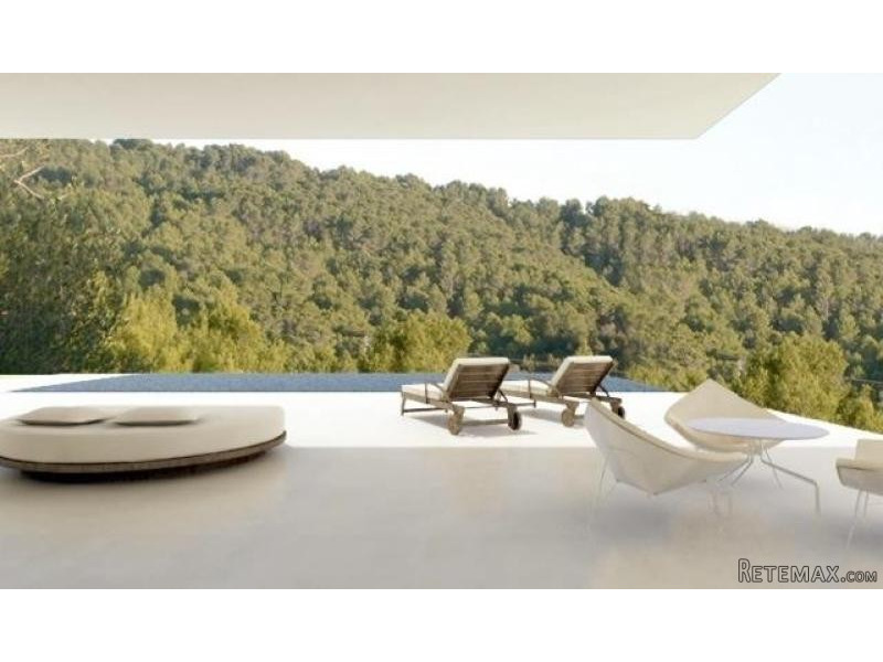 Plot For Sale: Santa Eulalia del Rio..