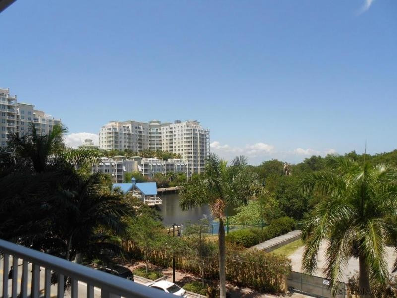 700 E Boynton Beach Blvd #406, Boynton..