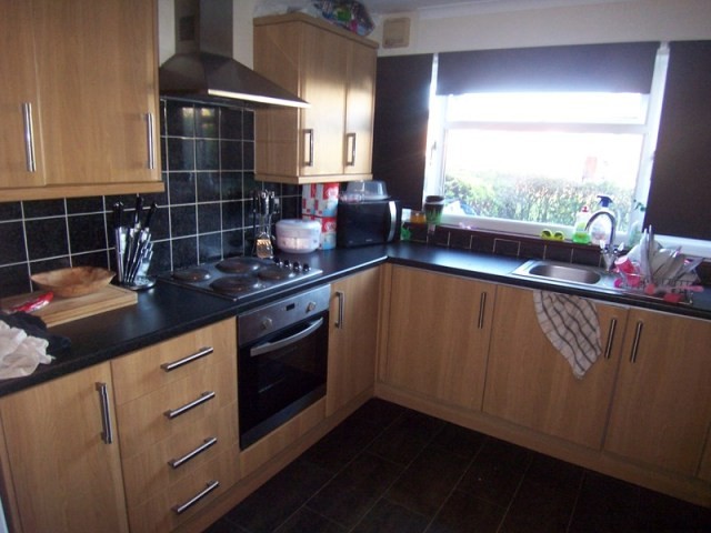 3 bedroom house in Eastchurch, SHEERNESS - 2