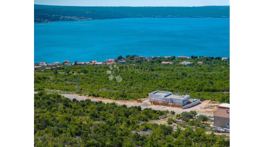 Građevinsko zemljište s projektom, Maslenica