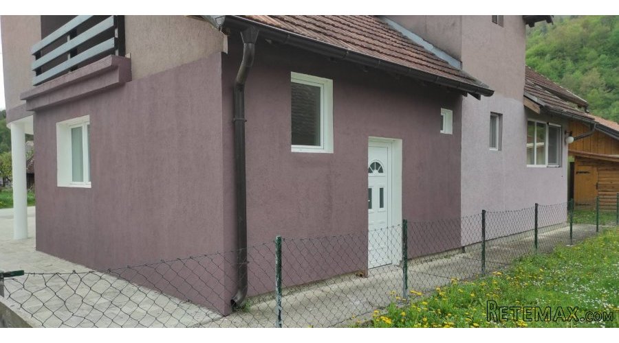 Lokal centar-Perucac - 12