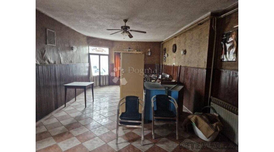 ZMAJEVAC - U SAMOM CENTRU POSLOVNO STAMBENA ZGRADA - 2