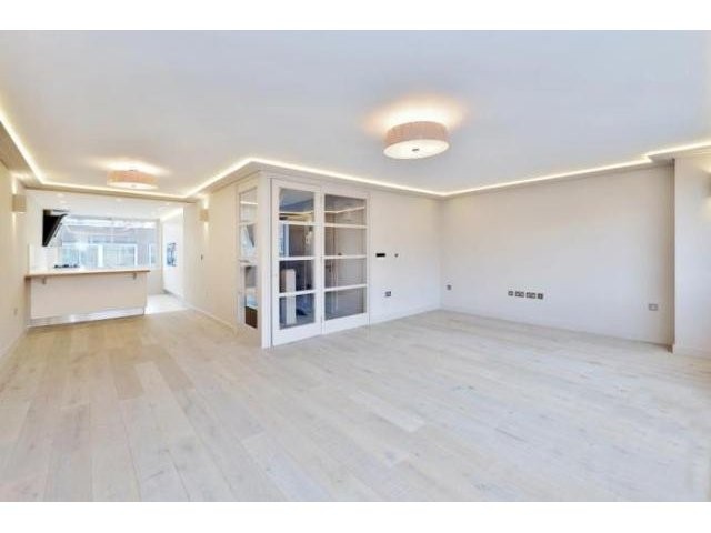 4 Bedrooms - Maisonette - London - For..