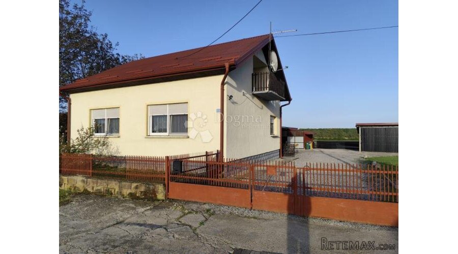 Kuća u mirnom okruženju blizu Farkaševca!