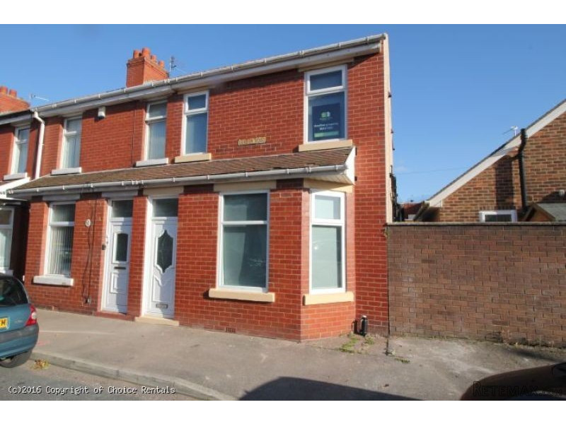 83 Gordon Rd, Fleetwood