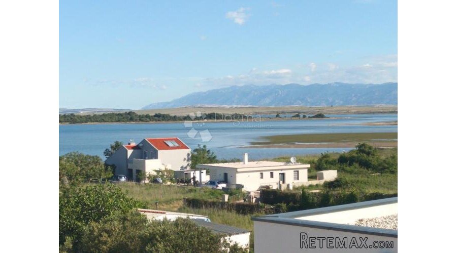 Moderan dvoetažni apartman s bazenom - 3