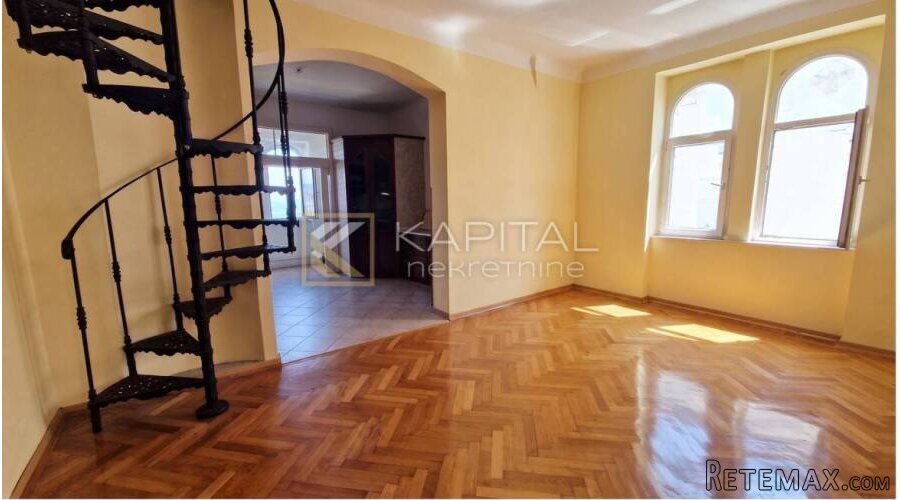 Strogi centar Opatije: Građanski stan, 200 m² s 2 parkirna m - 2