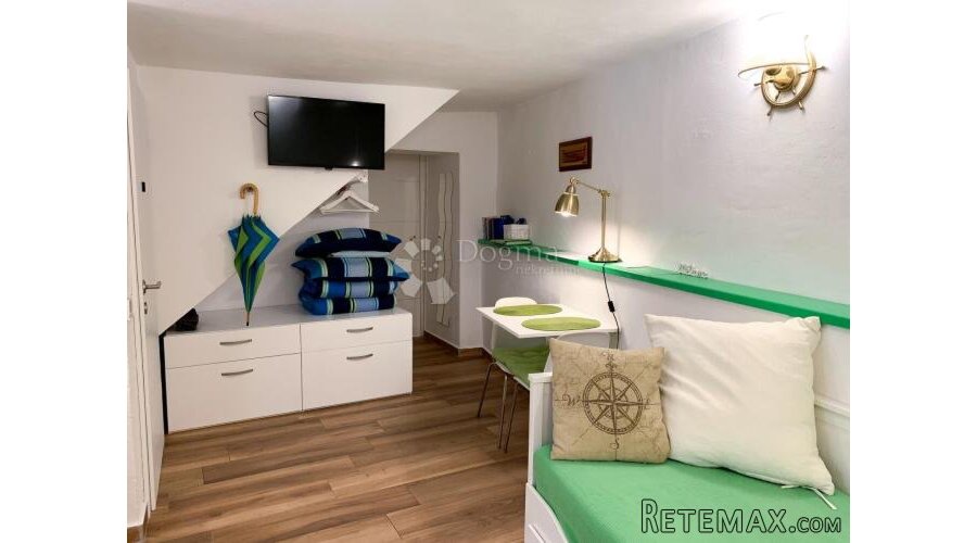 BAŠKA RENOVIRANA KAMENA KUĆA SA 2 APARTMANA - 3