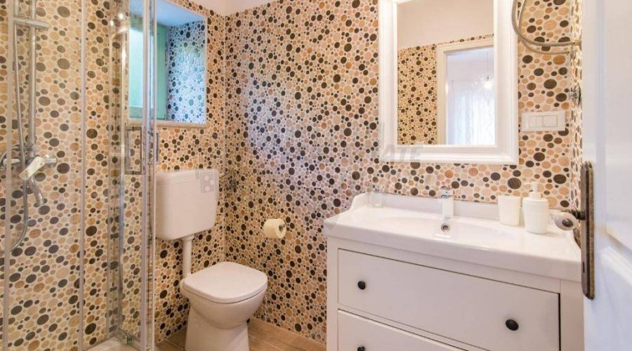 Šarmantna vila sa okućnicom od 3000m2 i bazenom! - 15