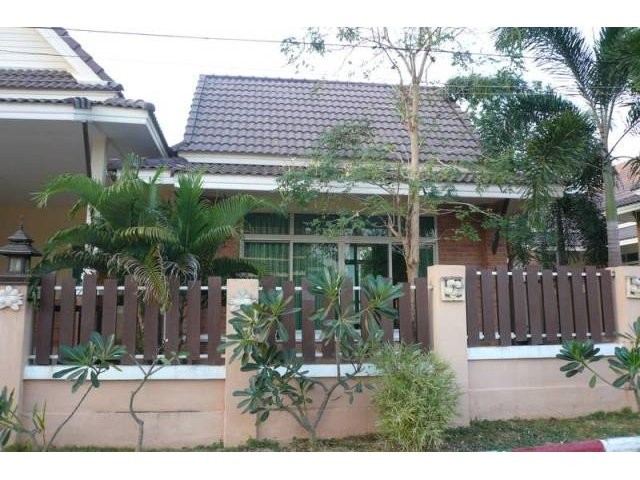 House for rent in Chaiyaphruk road.