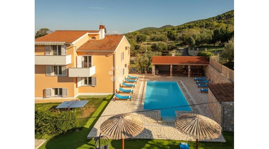 Predivna mediteranska vila s bazenom na otoku Pašmanu - 2