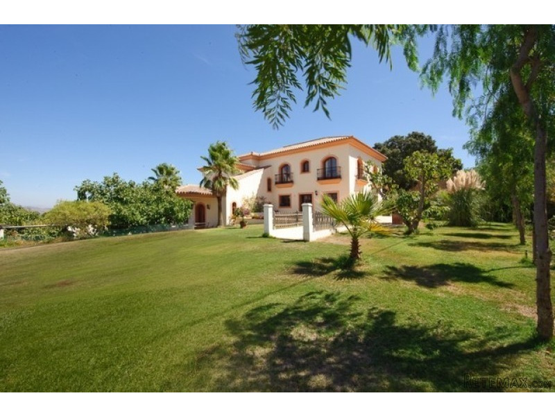 4 bedroom villa - 2