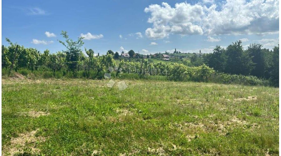 GRAĐEVINSKO ZEMLJIŠTE VUKANOVEC S POGLEDOM - 3