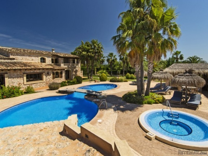 Impressive Country Home With Fantastic.. - 2