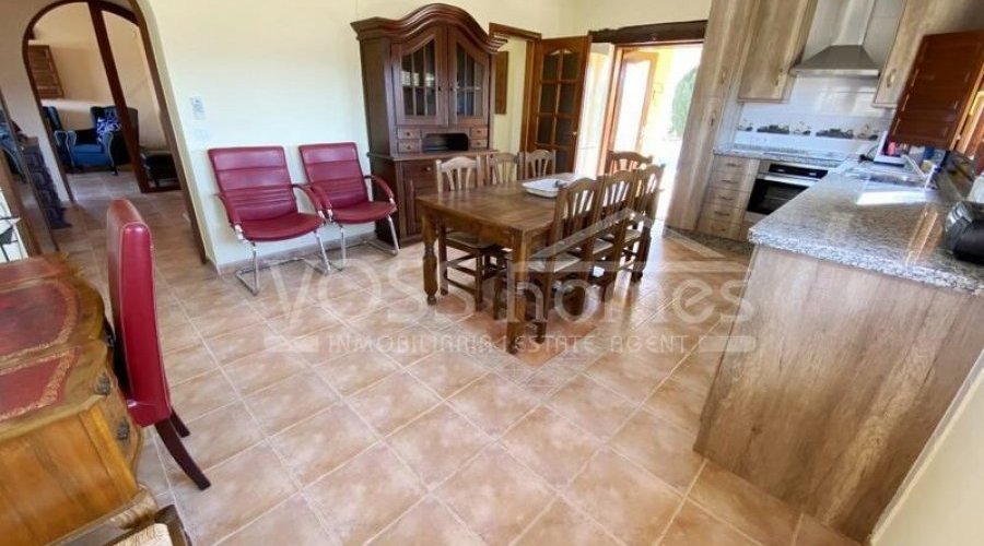 NEW TO VOSS HOMES - A beautifully designed, quality.. - 15