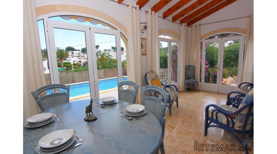 This super villa for sale in Javea is located within.. - 2