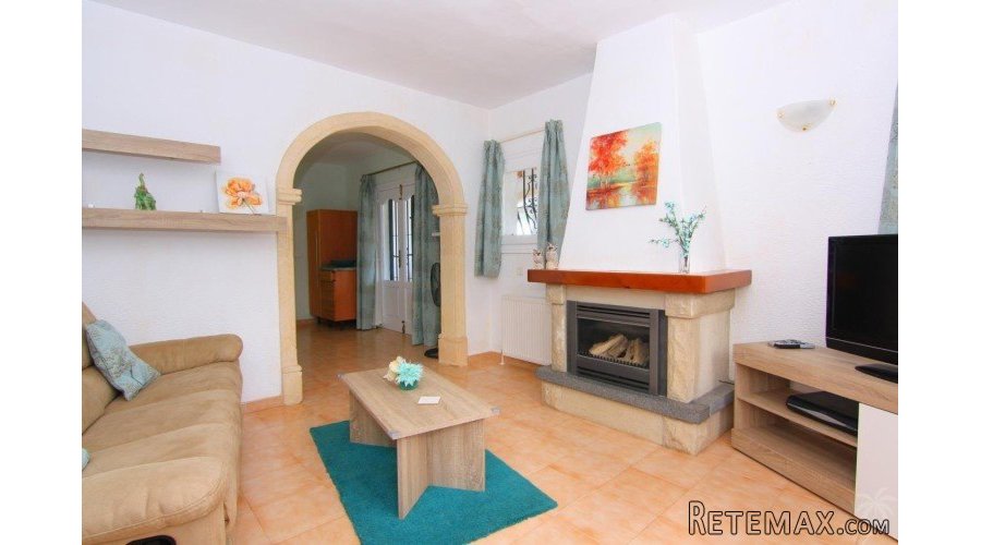 This super villa for sale in Javea is located within.. - 3