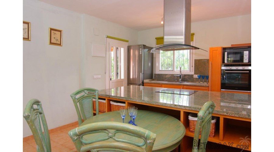 This super villa for sale in Javea is located within.. - 7