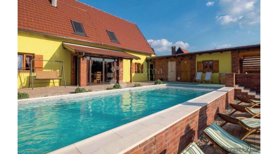 Luksuzna Kuća za Odmor s 4* Udobnostima - Kutina, Idealna In
