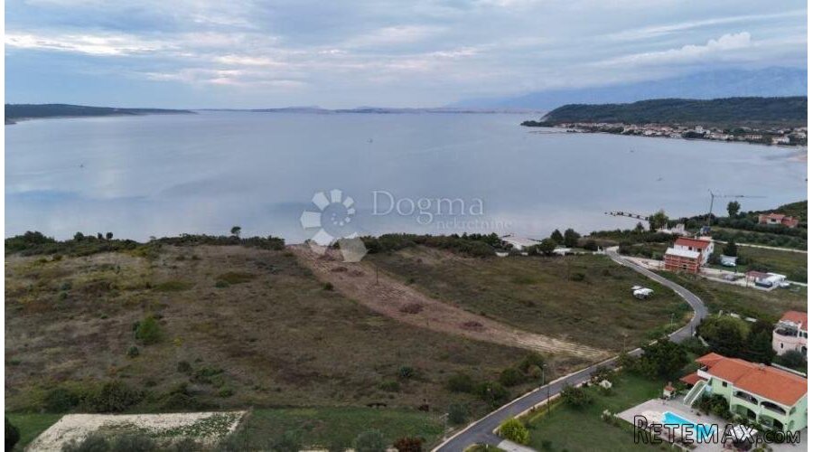 Ljubač | 1. red do mora – građevinsko 900 m2 - 3