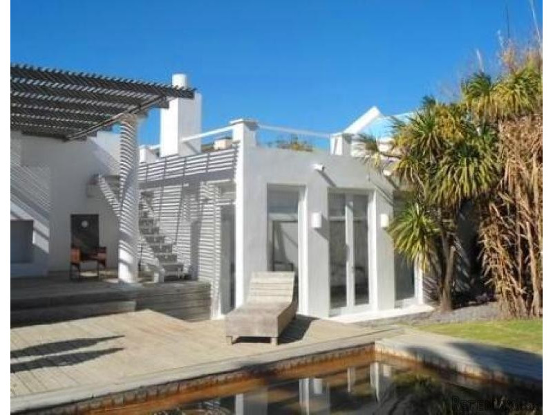 4 Bedroom House - For Rent -.. - 2