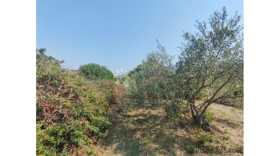 Građevinsko zemljište u Vinišću u blizini mora - 3