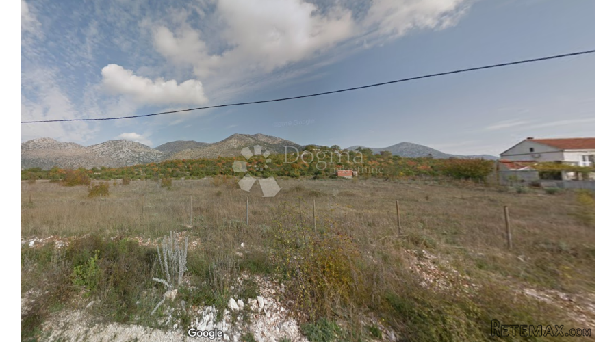 Smokovljani-Rudine, građevinsko zemljište, 6,5km od mora.