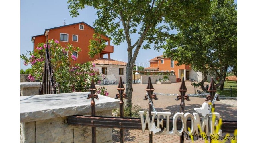 OBITELJSKI EKO RESORT
